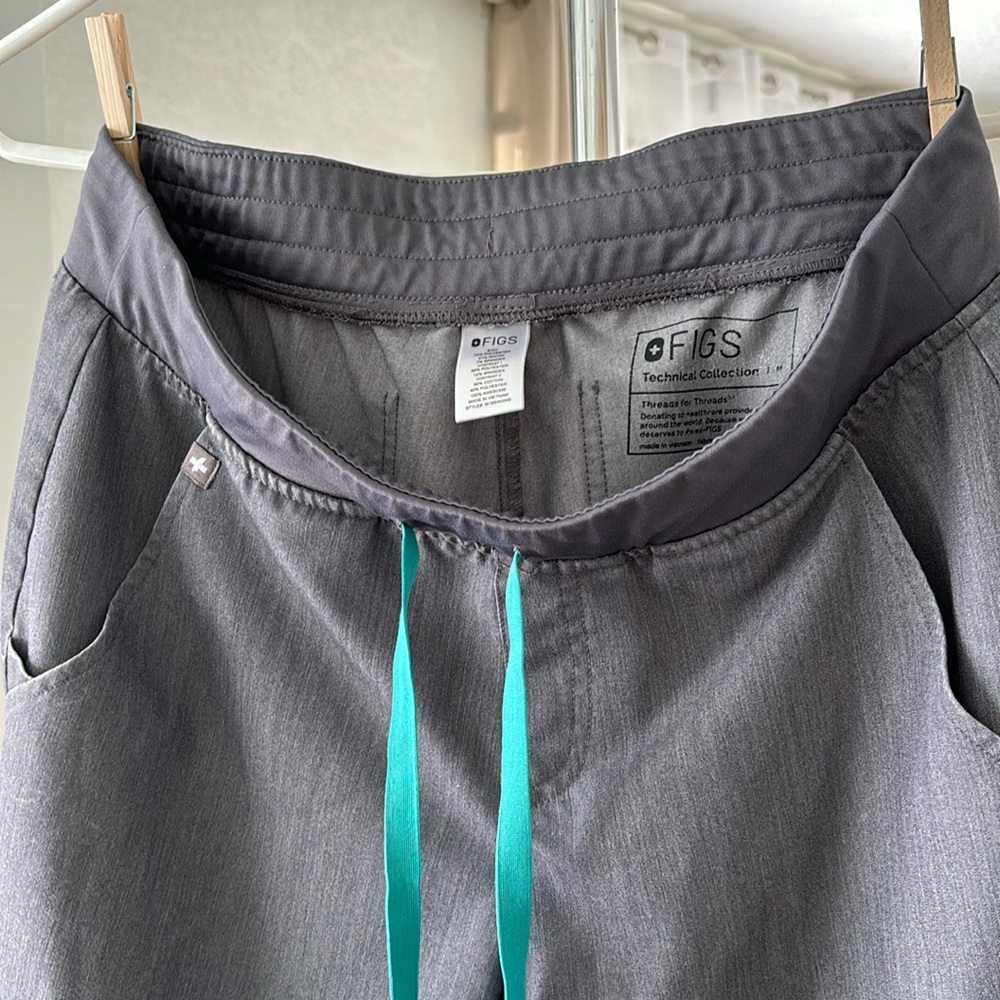 Figs technical granite Zamora joggers. Size medium regular.